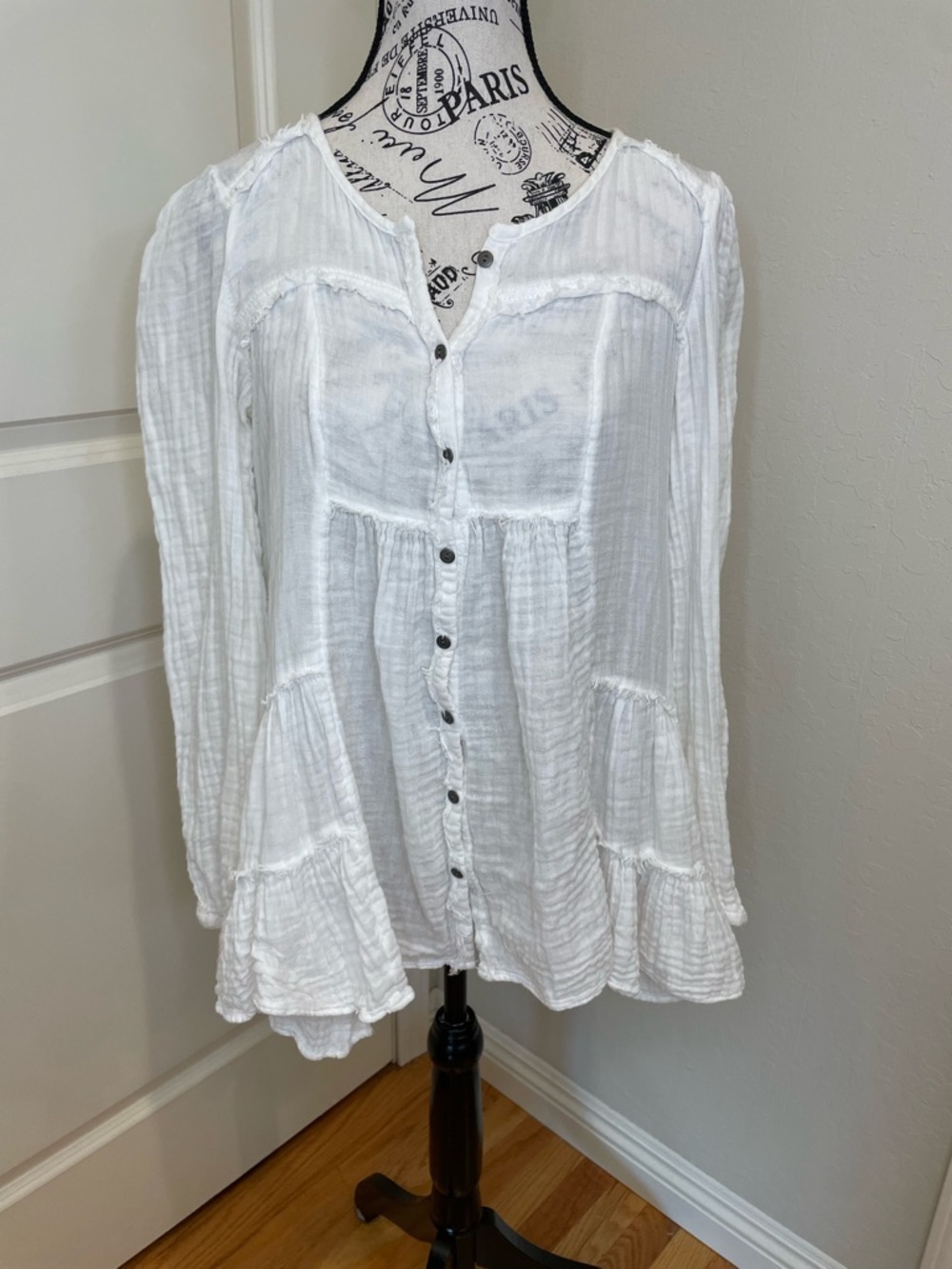Free People Size XS Peasant Blouse Bohemian Style White
